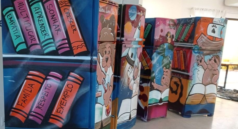 O Lions Clube de São Vicente realiza o projeto Gelateca