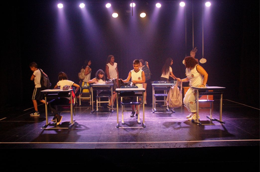 O Projeto prevê aulas semanais, com duração de 2h, durante todo o ano