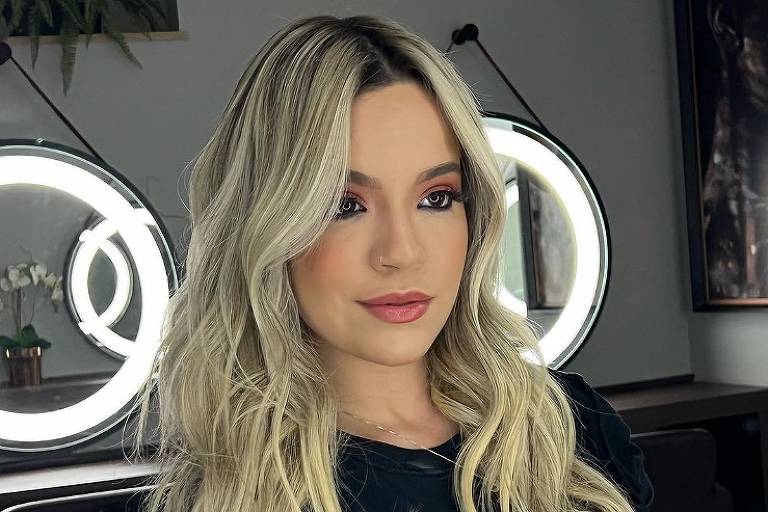 Cirurgiã-dentista Stephanie Oliveira morreu após o carro em que estava ser esmagado por duas carretas na Via Anchieta, em Cubatão