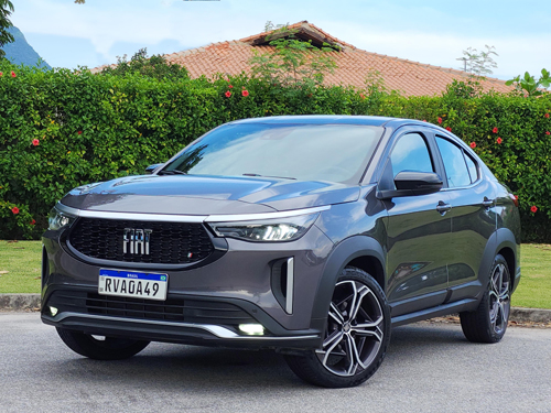 O Fastback é um utilitário esportivo compacto com estilo cupê derivado do Pulse