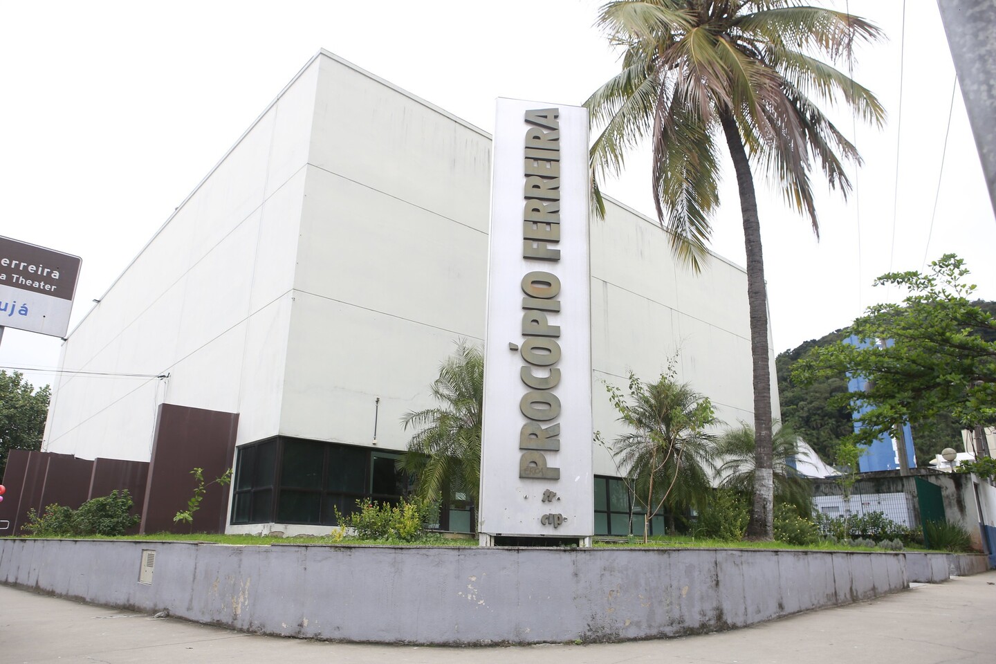 Confira programação