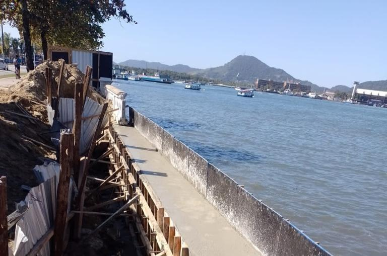 Serviço envolve também a recuperação da embocadura do canal 7.