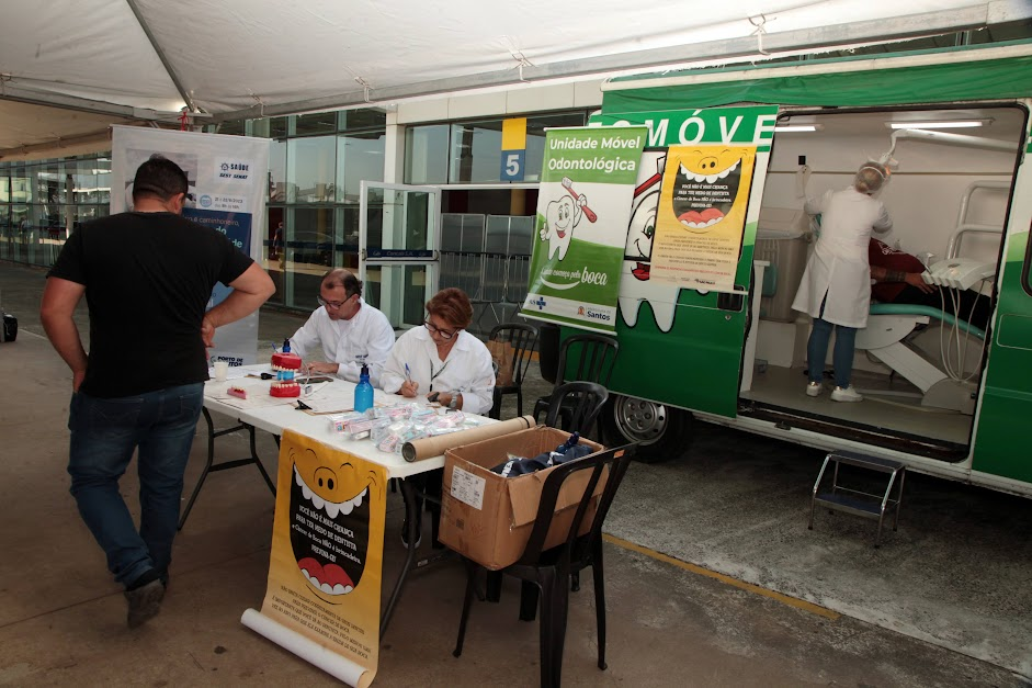 Trabalhadores do porto são atendidos