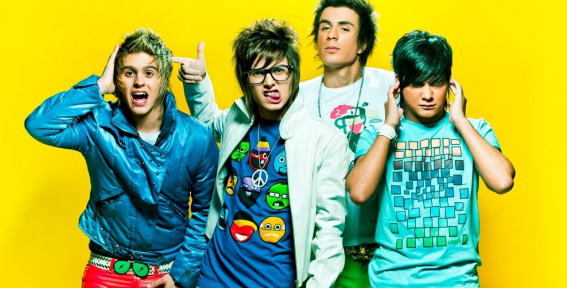 O grupo deve relembrar grandes sucessos da sua estrada como 'Levo Comigo', 'Pra Você Lembrar', 'Recomeçar', 'Menina Estranha', 'Minha Estrela' e 'Vou Cantar'