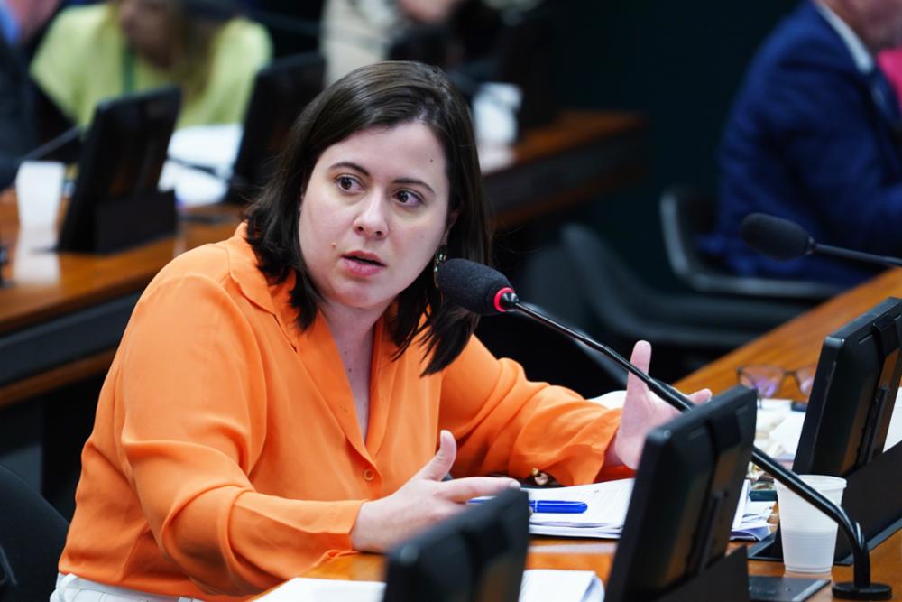 Casamentos infantis são ilegais no Brasil, mas se os pais consentirem, adolescentes podem se casar a partir dos 16 anos