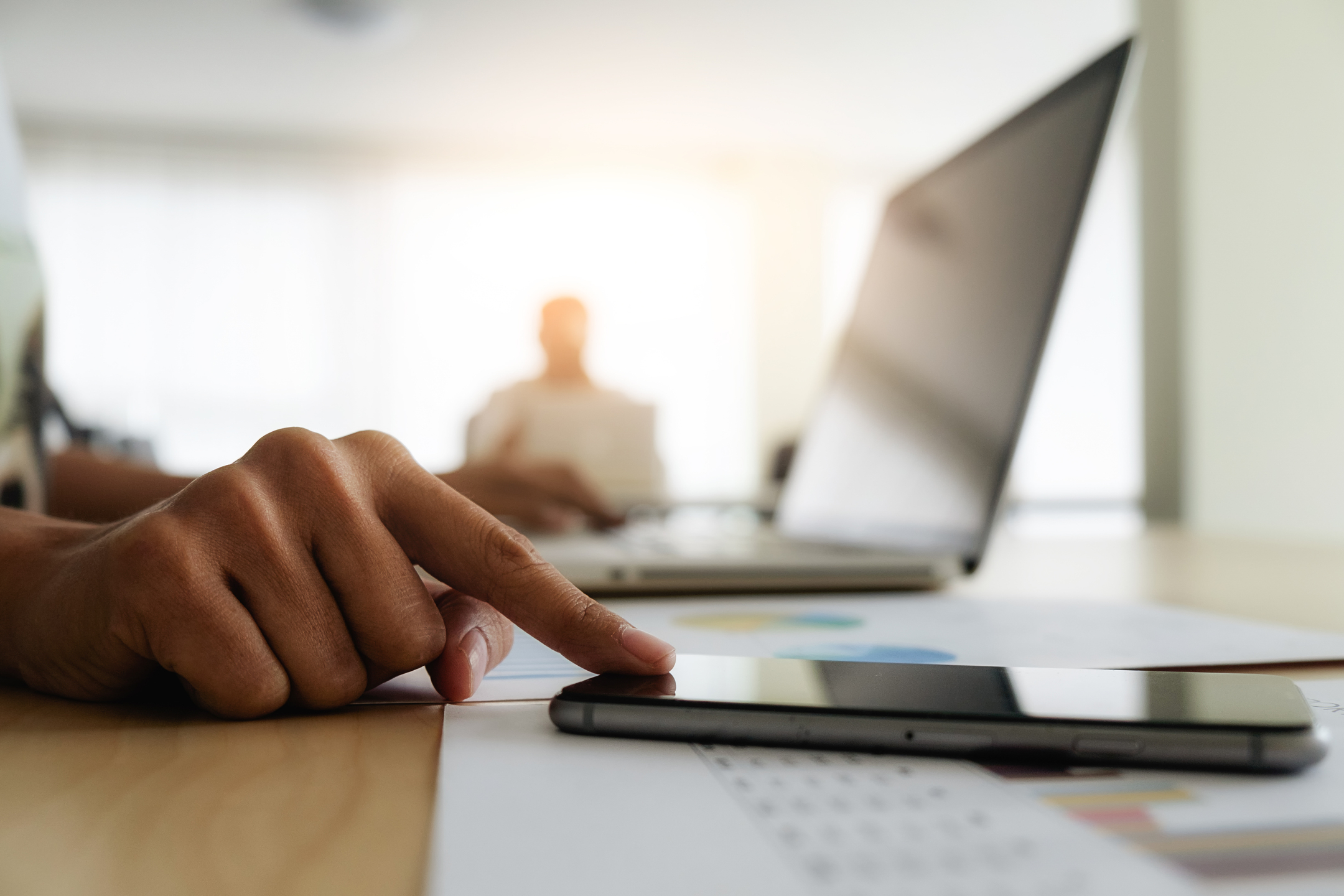 A legislação dispõe sobre ações emergenciais ao setor cultural por conta dos efeitos econômicos e sociais da pandemia da Covid-19