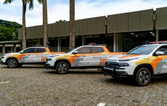 Destas 22 viaturas 4 foram cedidas à Polícia Militar para atuar na "Atividade Delegada"