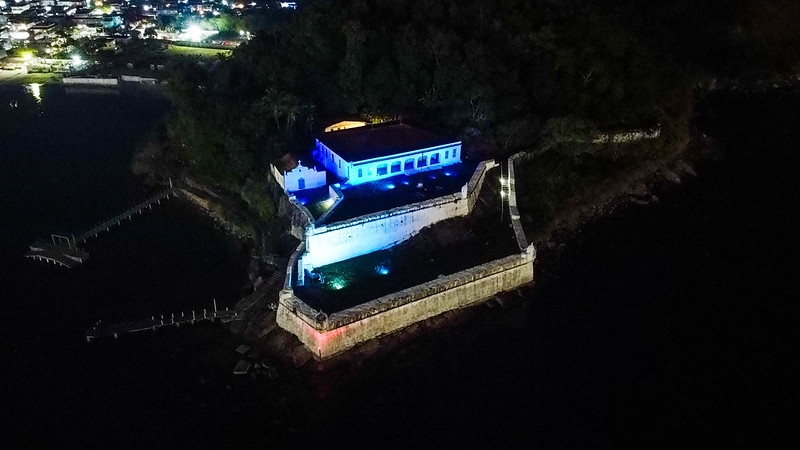 Iluminação Fortaleza da Barra