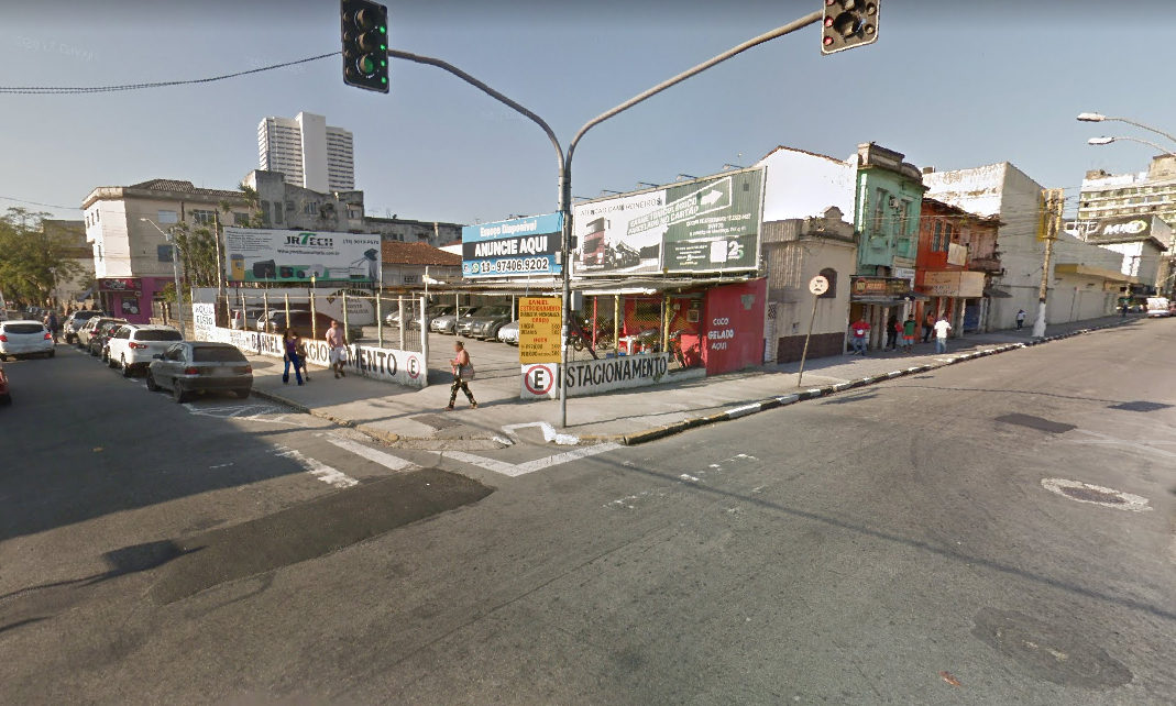 A Sabesp retomou o serviço de recapeamento asfáltico, fazendo com que a interdição fosse necessária