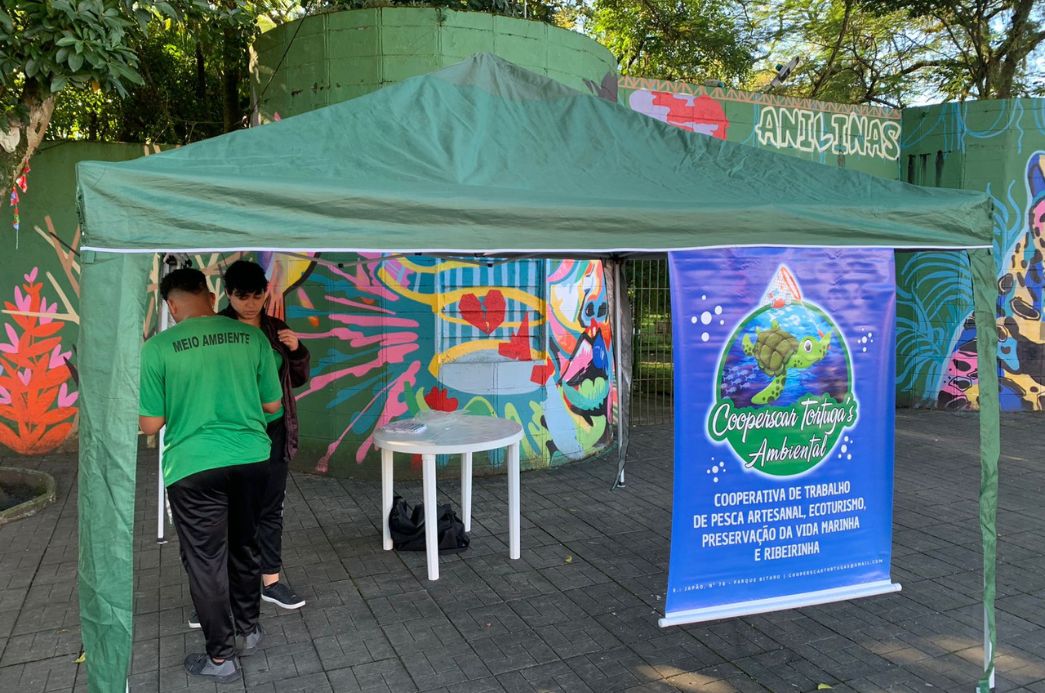 A conscientização ambiental é essencial para a construção de uma comunidade mais sustentável e engajada na preservação do meio