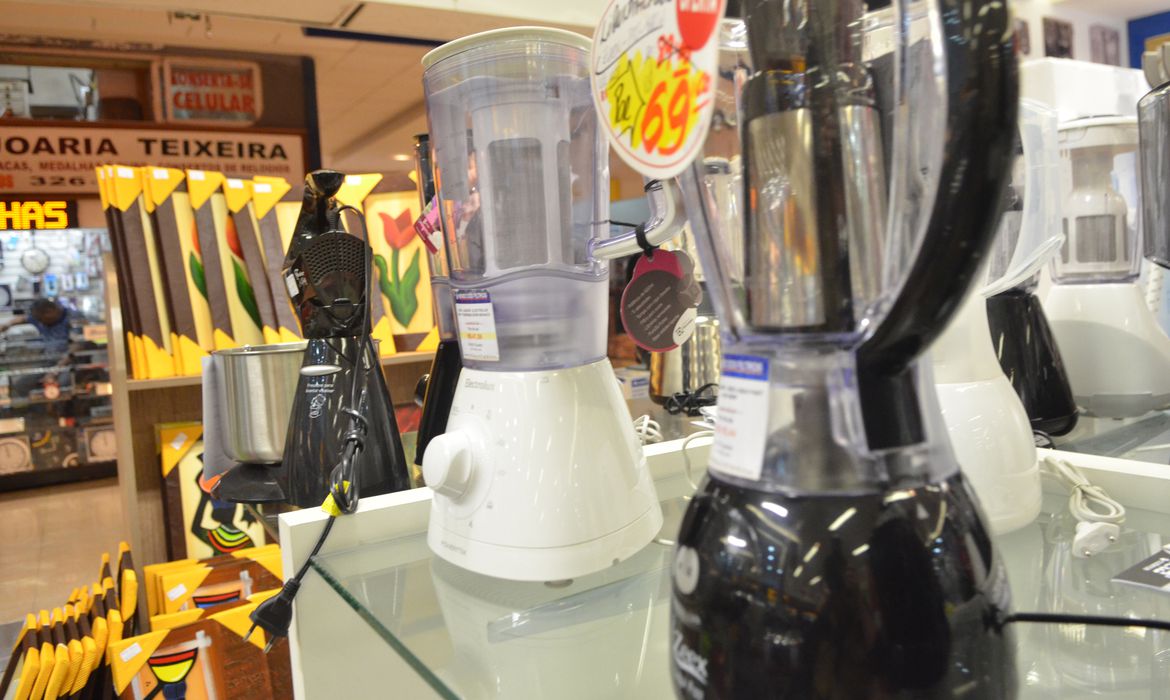 Os dados, divulgados nesta segunda-feira (10), são da Associação Nacional de Fabricantes de Produtos Eletroeletrônicos (Eletros)