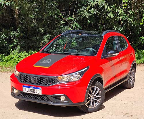 Sob o capô do Argo Trekking está o motor Firefly 1.3 de quatro cilindros naturalmente aspirado