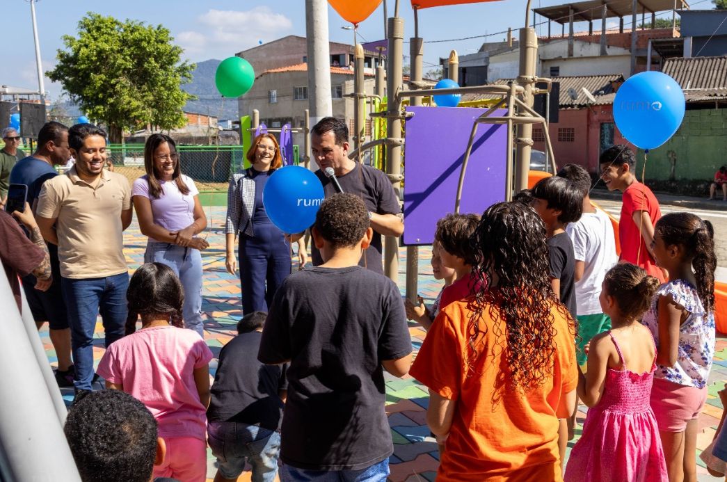 Foram disponibilizados novos brinquedos e equipamentos, que transformaram a área 1.300 m², até então inutilizada, em novo Espaço de Lazer