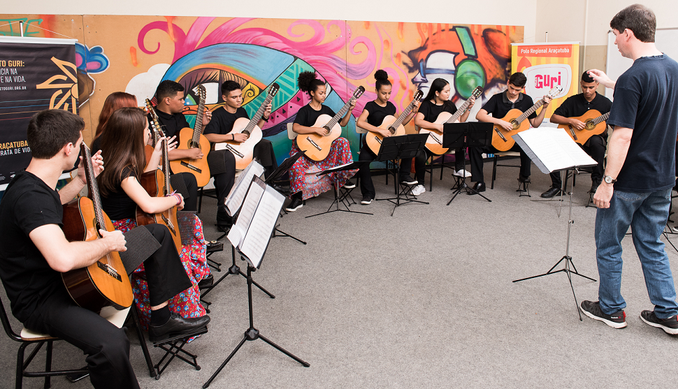 Para participar do programa, não é preciso ter conhecimento musical, nem possuir instrumento musical