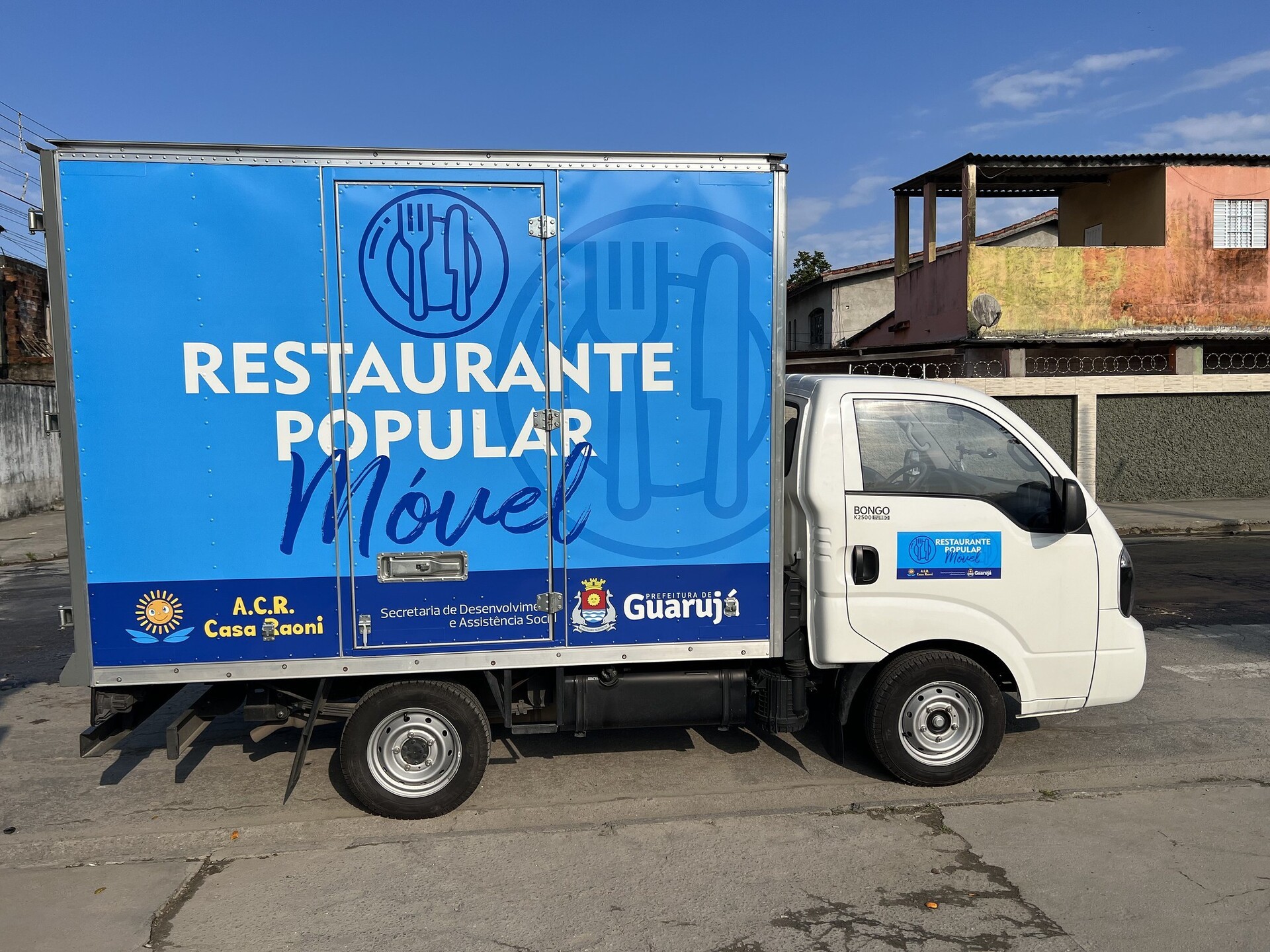 Os cardápios são elaborados por nutricionistas, a fim de oferecer uma alimentação saudável e balanceada