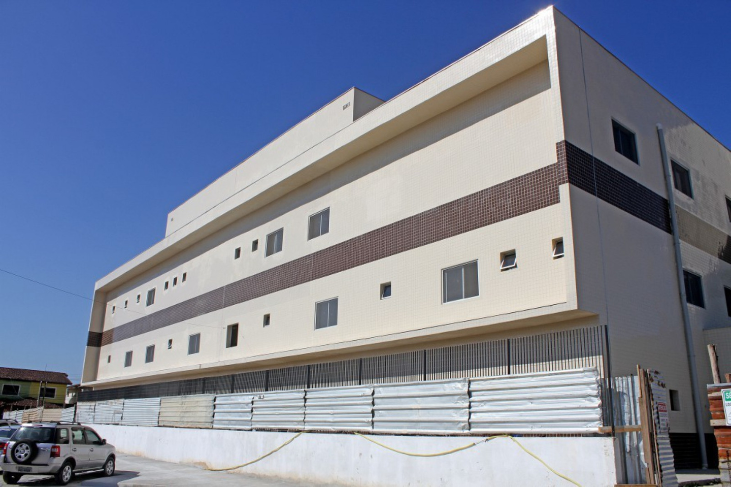 A prefeitura quer atender a população da região, de forma referenciada, no Hospital, localizado Parque D´Aville, em Peruíbe