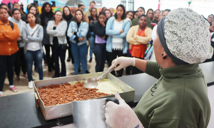 O evento foi realizado no Centro de Convenções Miguel Reale, na Praia dos Sonhos