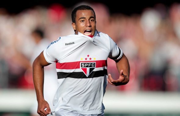 Lucas Moura é cria do São Paulo e foi campeão da Sul-Americana em 2012
