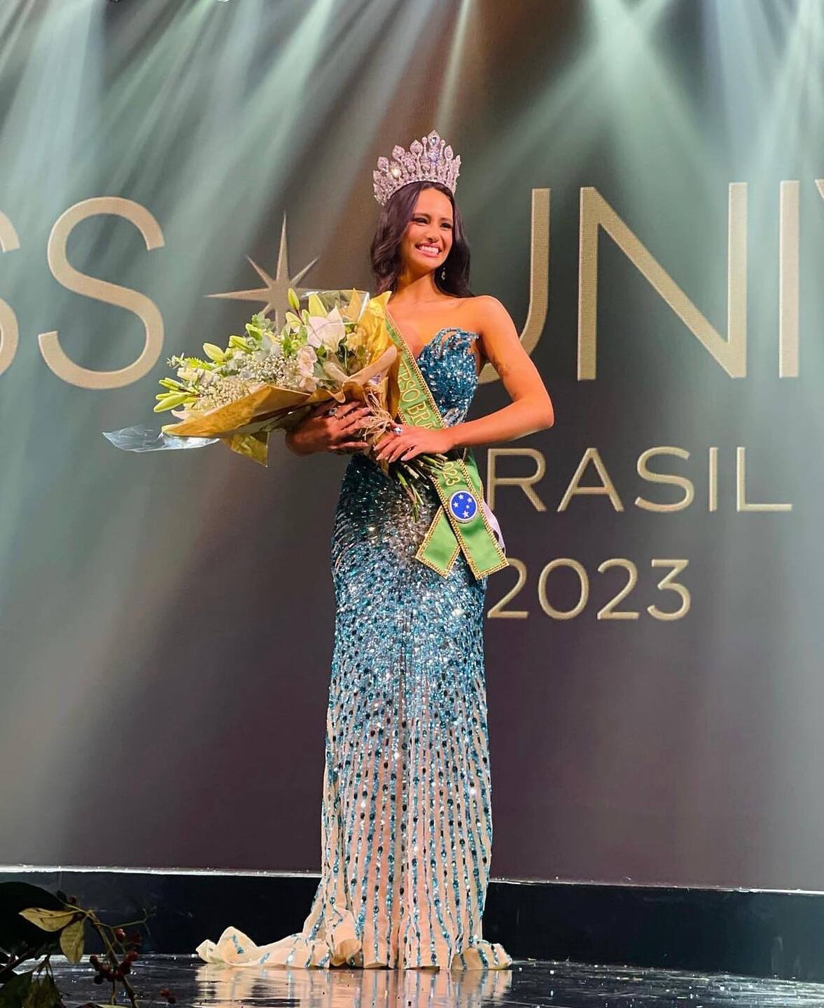 Modelo desde os 13 anos e apaixonada pelo universo das misses, Mari Brechane se descreve como uma pessoa corajosa, que se arrisca em várias frentes