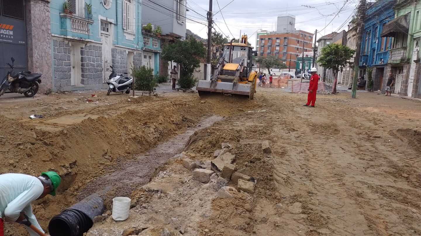Rua ganha nova rede de drenagem