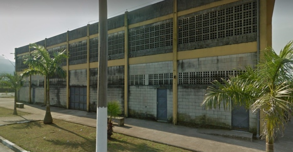 O Ginásio fica no bairro Jardim Rio Branco