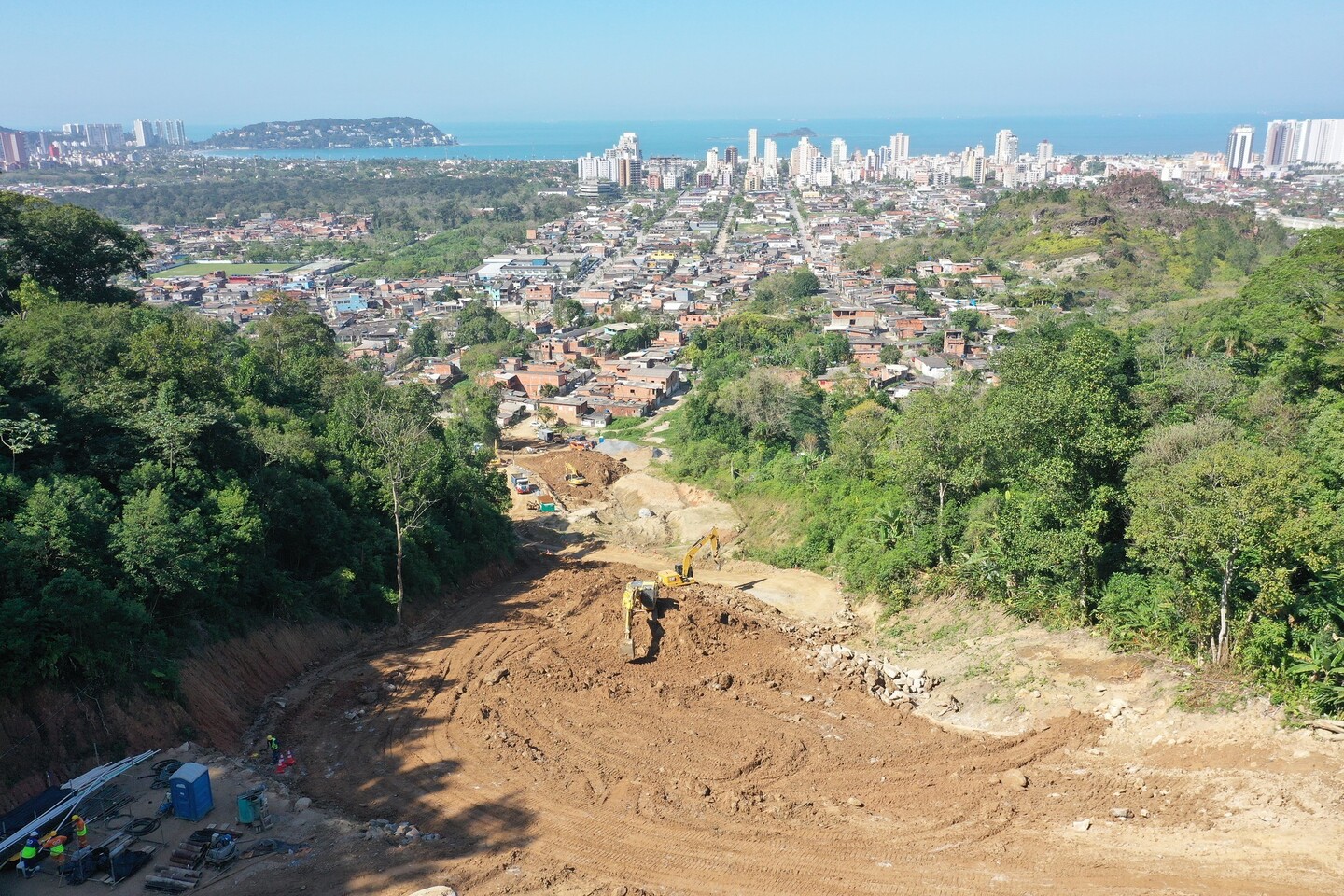 As intervenções conterão novos deslizamentos na área