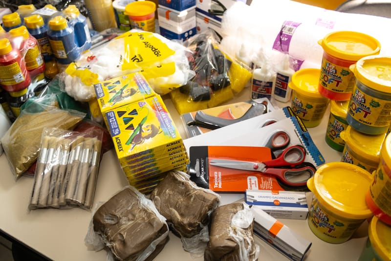 O projeto tem como meta principal oferecer aos alunos uma oportunidade de explorarem suas capacidades criativas desde os primórdios