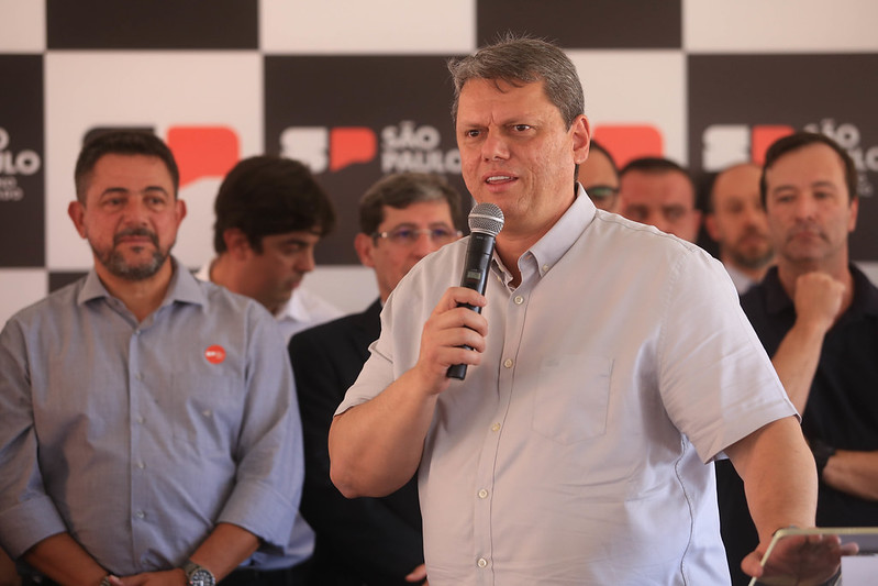 Ao abrir o inquérito, a promotora Fernanda Peixoto Cassiano questionou o fato de que, com essa decisão, o governo optou por abrir mão de R$ 120 milhões