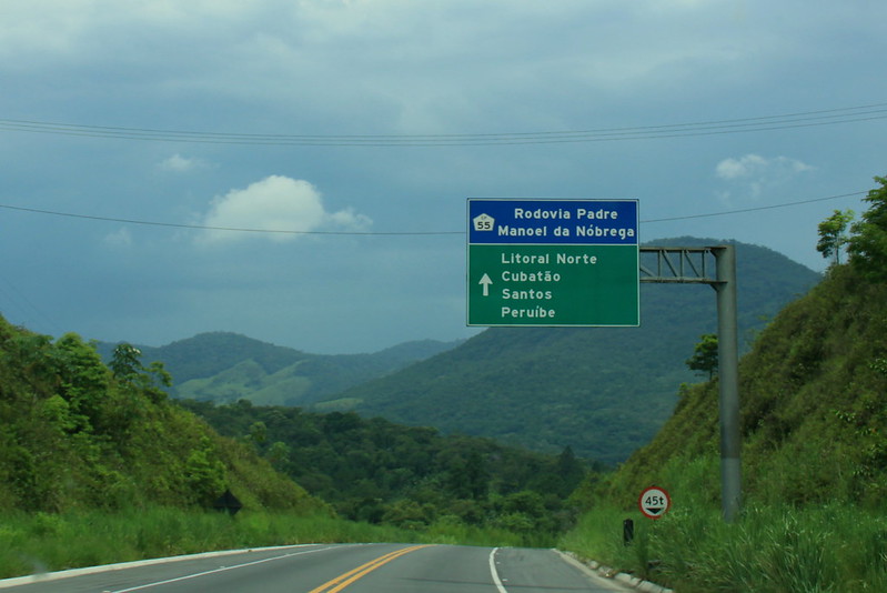 Os trechos das Rodovias Padre Manuel da Nóbrega (SP-055), Pedro Eroles (SP-088) e Mogi-Bertioga (SP-098) passam pelos municípios de Arujá, Bertioga, Itanhaém, Itaquaquecetuba, Itariri, Miracatu, Mogi das Cruzes, Mongaguá, Pedro de Toledo, Peruíbe, Praia G