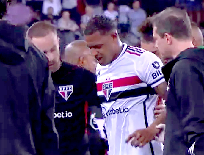 David tem lesão diagnosticada e fica ao menos um mês fora