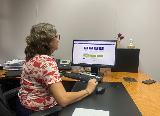 Mais de 100 árvores deixaram de ser derrubadas para que esse 1 milhão de folhas fossem produzidas