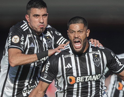 Hulk comemora gol contra o São Paulo, no Morumbi