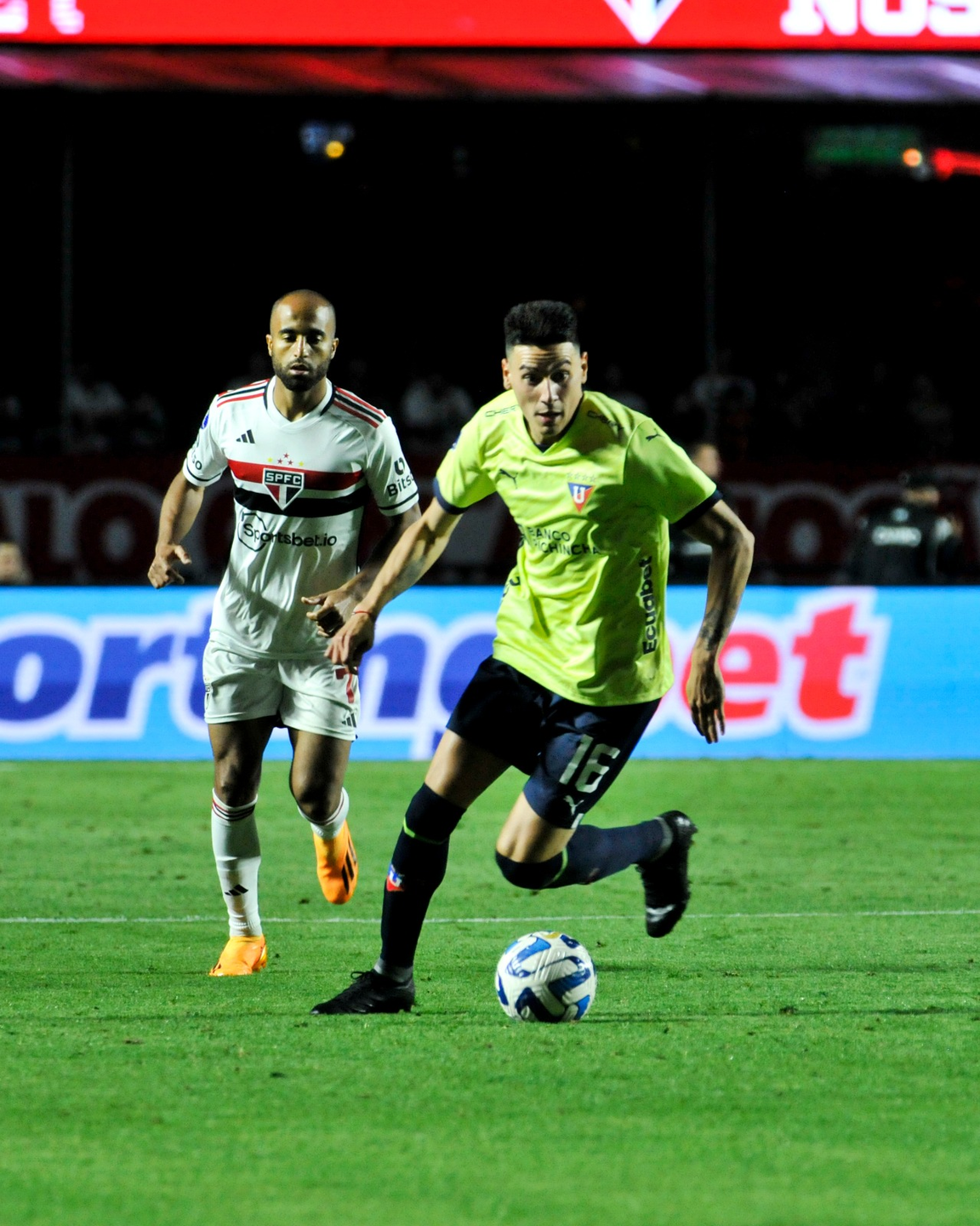 LDU elimina o São Paulo