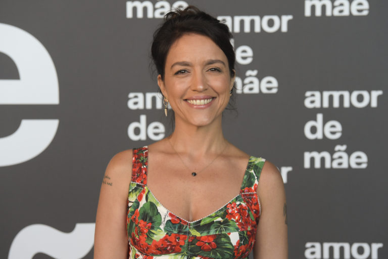 A novela "Vale Tudo", tida até hoje como um dos grandes sucessos da dramaturgia da Globo, vai ganhar um remake assinado pela autora Manuela Dias (foto)
