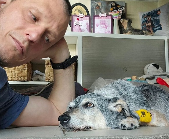 A cadelinha foi adotada por Rossi em 2009, depois que duas famílias a devolveram, por ser muito agitada