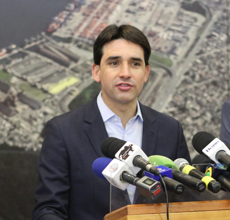 Quando se trata de números de cargas e produtos que adentram o Brasil, Silvio Costa Filho destacou a importação de adubos realizada pelos portos de Paraná, Rio Grande e Santos