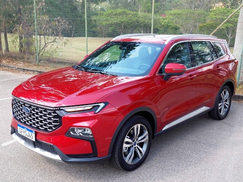 O SUV da Ford vem somente na versão "top" Titanium, sem opcionais