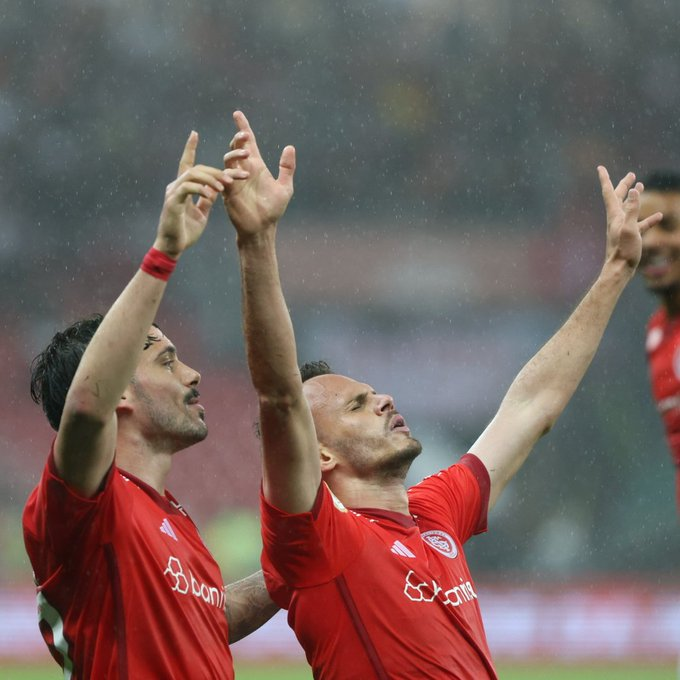 Colorado vence o tricolor