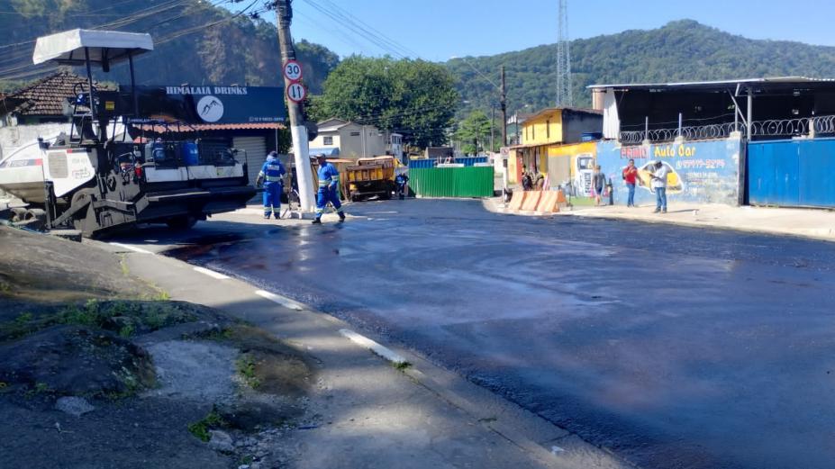 Asfaltamento termina na via