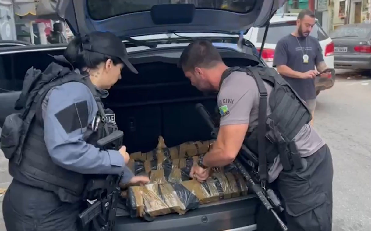 Polícia do Rio apreende 8 das 21 metralhadoras do Exército furtadas em SP