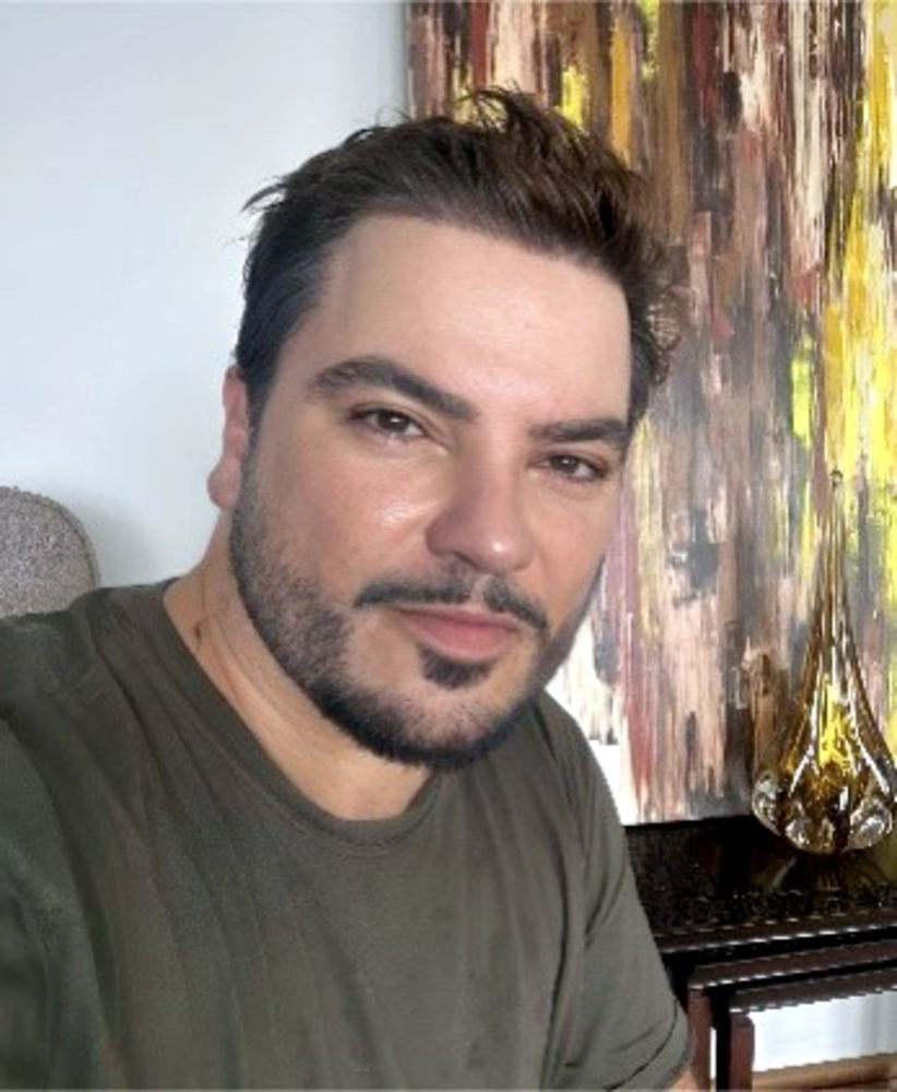 O escritor santista e professor de Direitos Humanos, Leonardo de Moraes