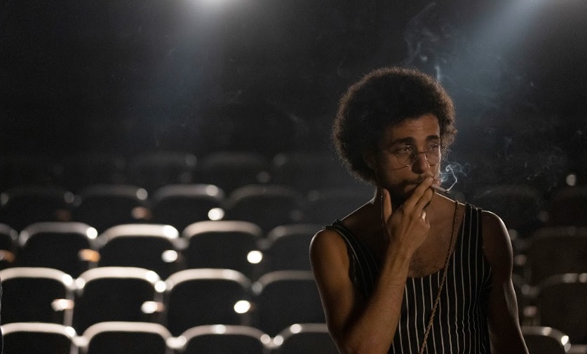 Barroso Eus celebra bom momento na carreira interpretando Jards Macalé no filme 'Meu Nome é Gal'