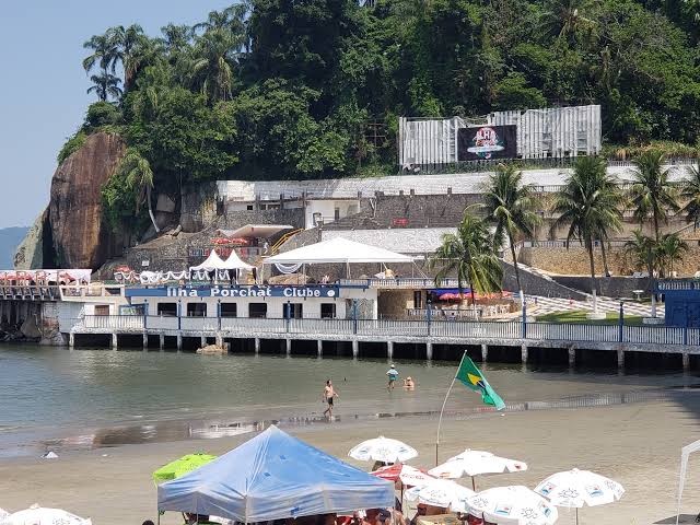 Serão três bandas tocando de forma simultânea em salões diferentes do Ilha Porchat Clube