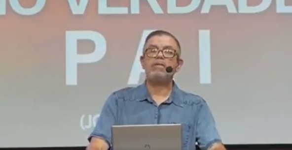 Pastor responsável pelo ataque contra a santidade católica