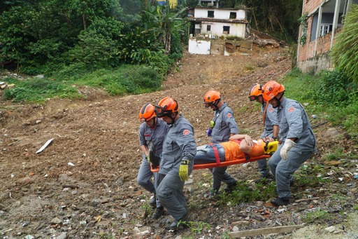 Simulado na Vila Sahy, em São Sebastião, foi feito neste sábado