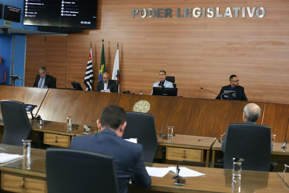 Vereadores manifestaram preocupação com relação à expansão do Porto de Santos