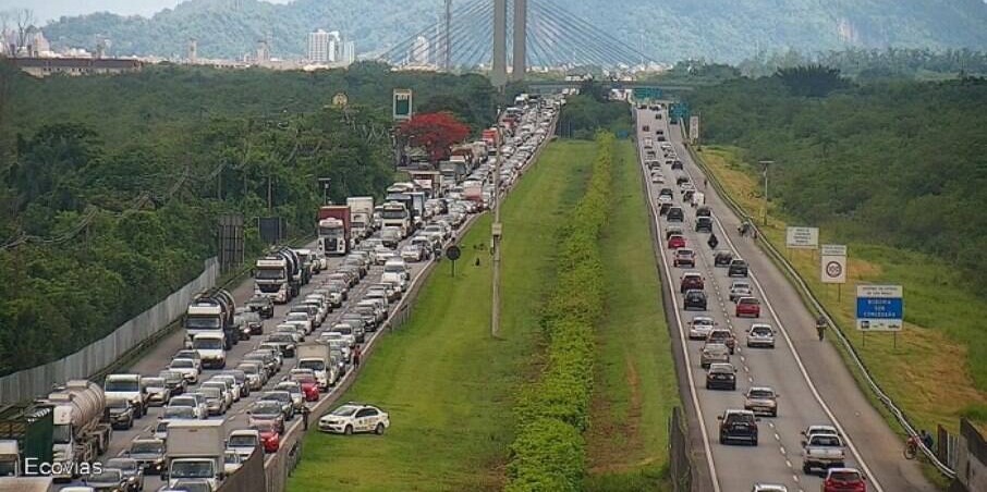 Descida para a Baixada Santista promete ser intensa