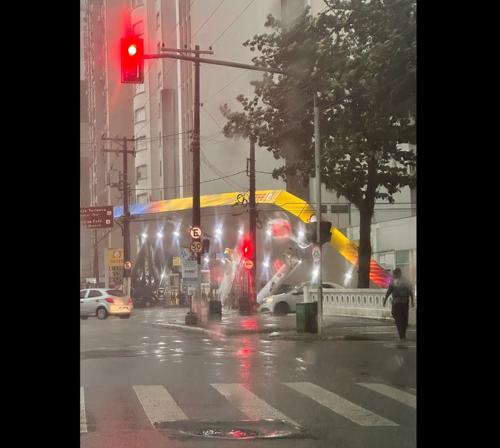 Tempestade deixou a Região debaixo d'água em poucos minutos