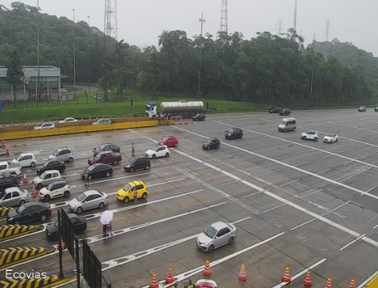 Os motoristas que seguem sentido litoral ou sentido São Paulo pelo Sistema Anchieta-Imigrantes neste domingo (19), até o início da tarde, não enfrentam trânsito e o fluxo segue tranquilo, segundo a Ecovias