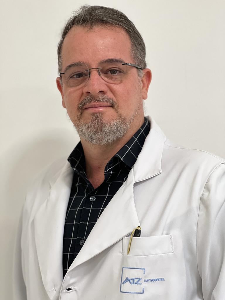 O médico destaca a importante de conscientizar e chamar a atenção sobre os cuidados com a saúde masculina em todos os aspectos